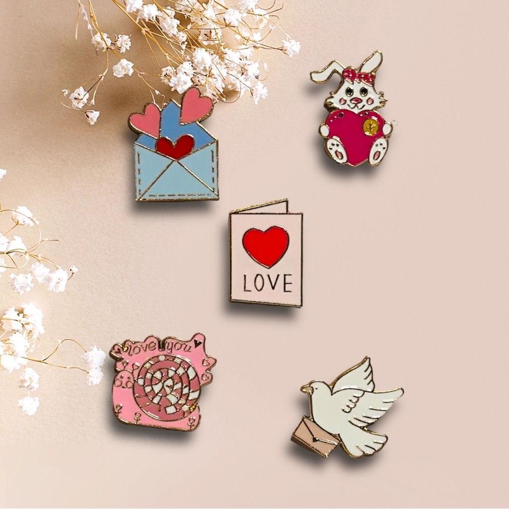 ‘Sending Love’ Enamel Pin Set of 5